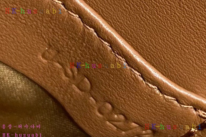 ★미러급★셀린느 16 스트랩 버클 포쉐트 카프스킨 미니 크로스백 10M443