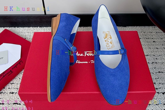 NEW 페라가모 로퍼 신발 신상 F 770614