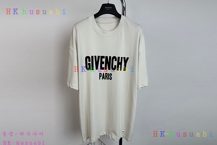 NEW 지방시 반팔티 신상 GV 770443