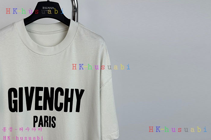 NEW 지방시 반팔티 신상 GV 770443