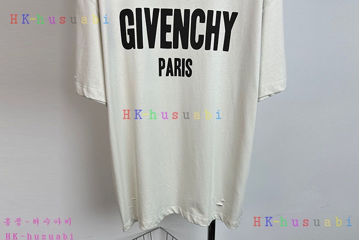 NEW 지방시 반팔티 신상 GV 770443