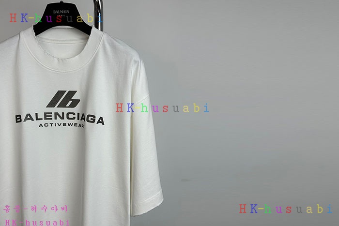 NEW 발렌시아가 반팔티 신상 B 7124662