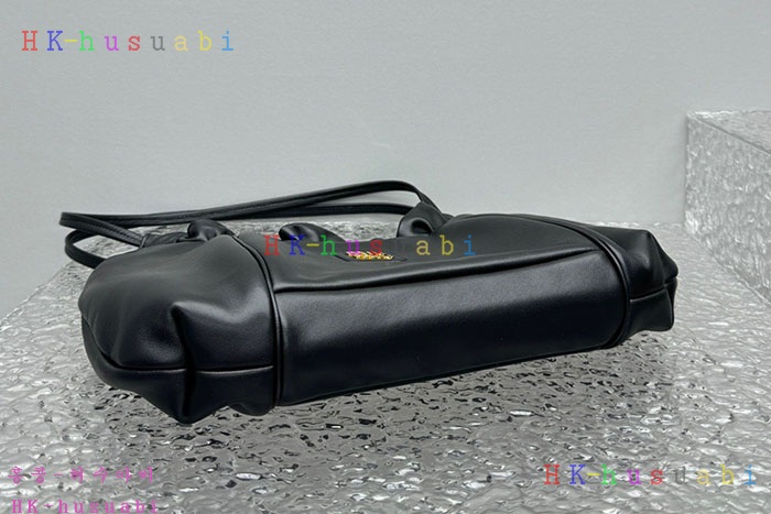 ★미러급★미우미우 가죽 숄더백 MU 330401