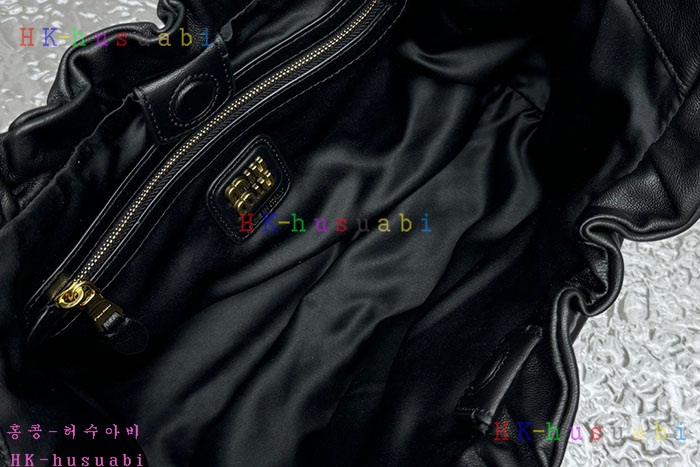 ★미러급★미우미우 가죽 숄더백 MU 330401