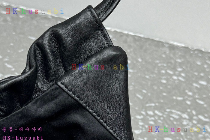 ★미러급★미우미우 가죽 숄더백 MU 330401