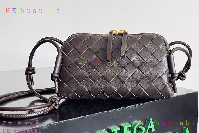 ★미러급★보테가베네타 인트레치아토 콘서트 파우치 794258-3