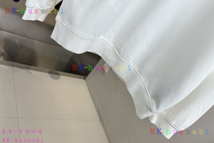 NEW 발렌시아가 긴팔티 신상 B 857026