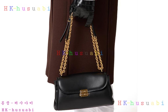 ★미러급★미우미우 레더 숄더 백 5BD266-3