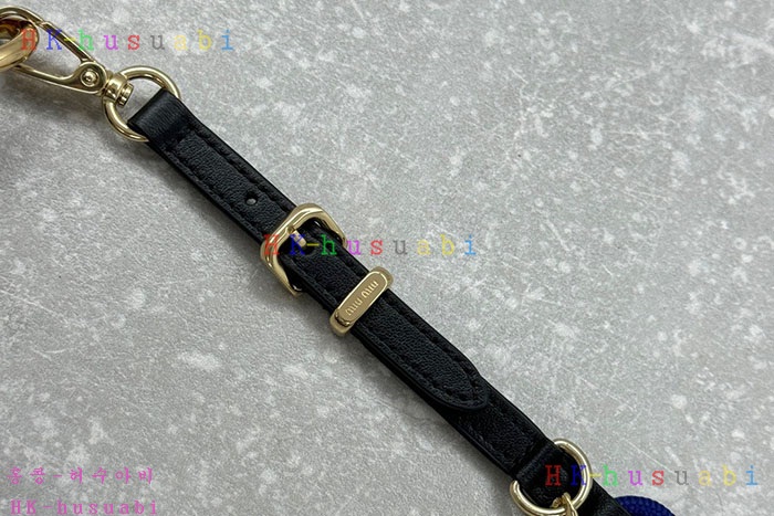 NEW 미우미우 키링 백참 신상 524124