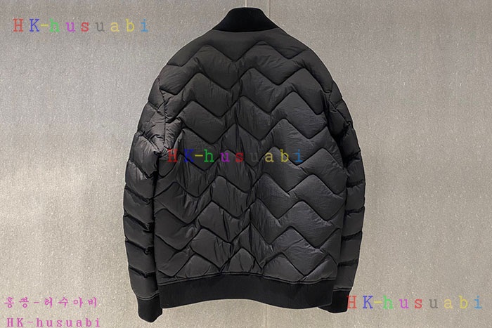 NEW 몽클레어 패딩 신상 M 3654472
