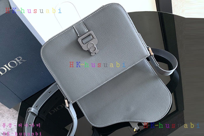 ★미러급★디올 새들 스몰 플랩 스트랩백 1ADPO049-4