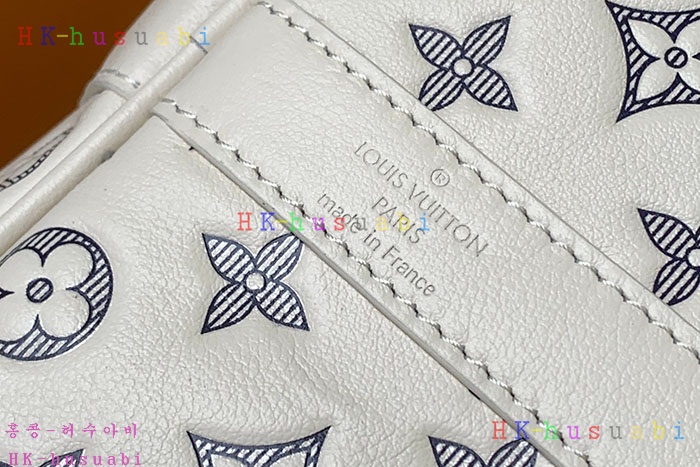 ★미러급★루이비통 키폴 반둘리에 50 모노그램 섀도우 화이트 M24954 