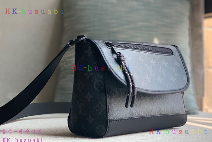 ★미러급★루이비통 펄스 메신저 M12681