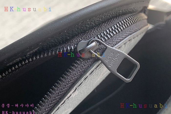 ★미러급★루이비통 펄스 메신저 M12681