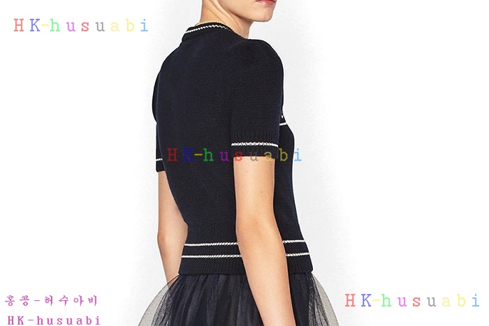 NEW 디올 반팔상의 신상 DR 870500