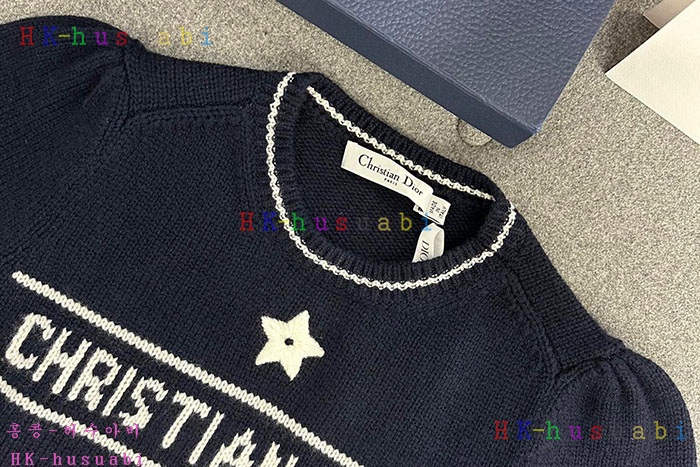 NEW 디올 반팔상의 신상 DR 870500