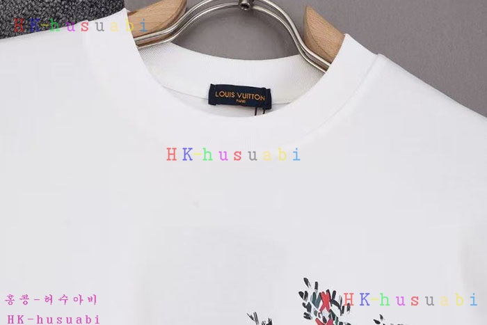 NEW 루이비통 반팔티 신상 L 322504