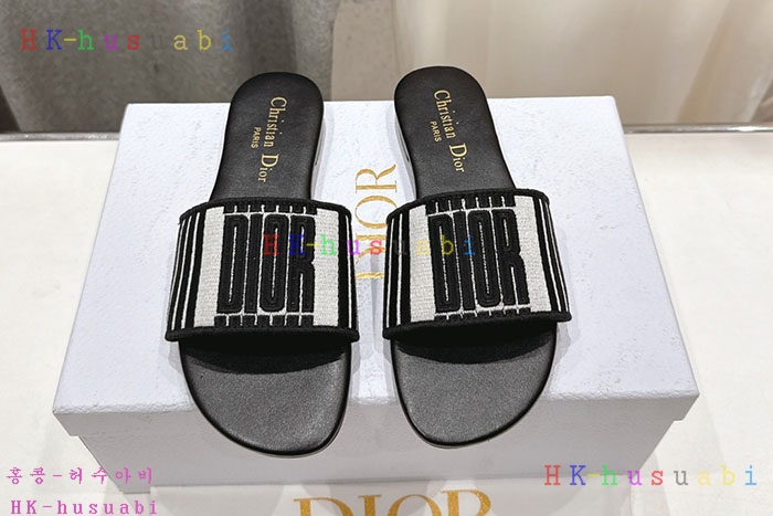 NEW 디올 샌들 신상 DR 8255811