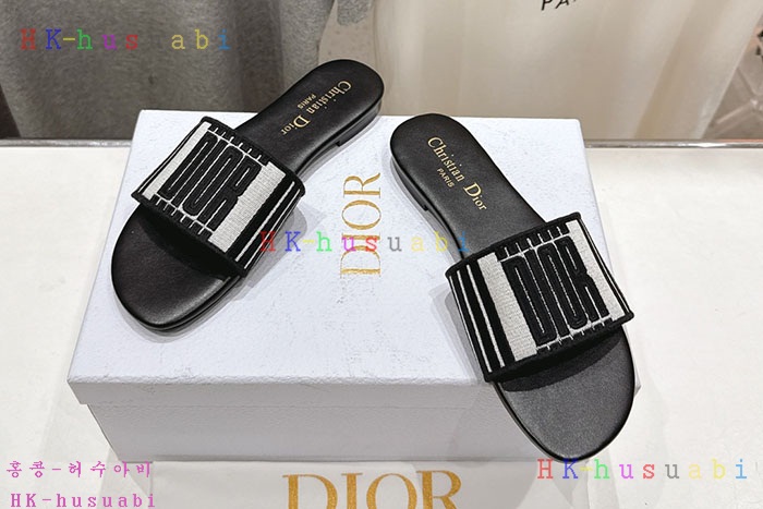 NEW 디올 샌들 신상 DR 8255811