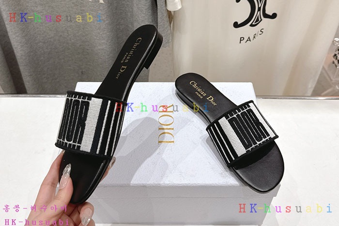 NEW 디올 샌들 신상 DR 8255811