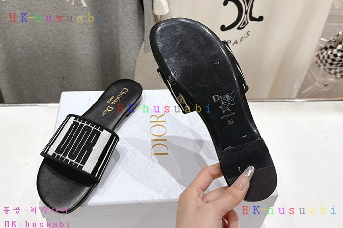 NEW 디올 샌들 신상 DR 8255811