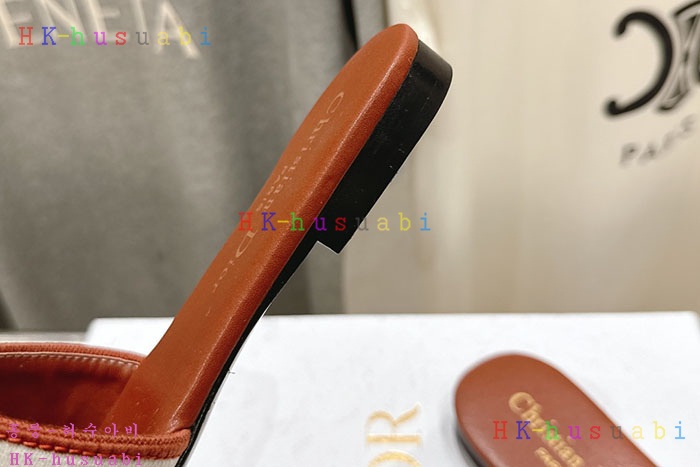 NEW 디올 샌들 신상 DR 8255812