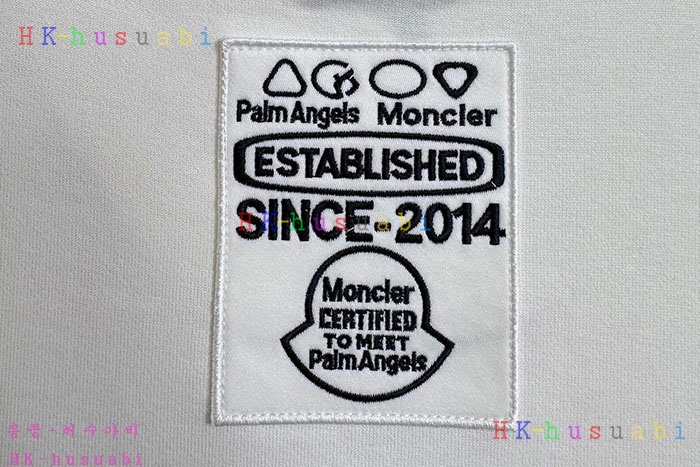 NEW 몽클레어 반팔티 신상 M 8250118