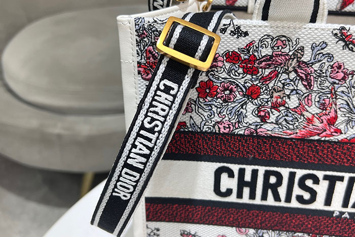 ڹ̷ޡڵ Dior  Ʈ  M1325,M1324