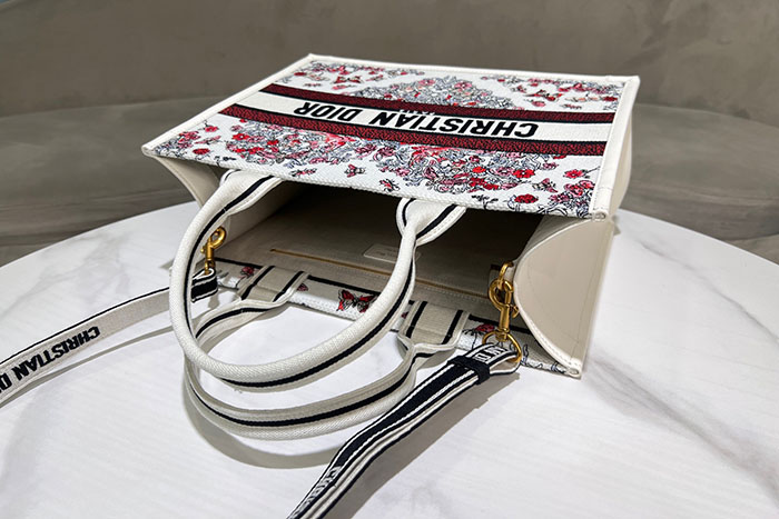 ڹ̷ޡڵ Dior  Ʈ  M1325,M1324